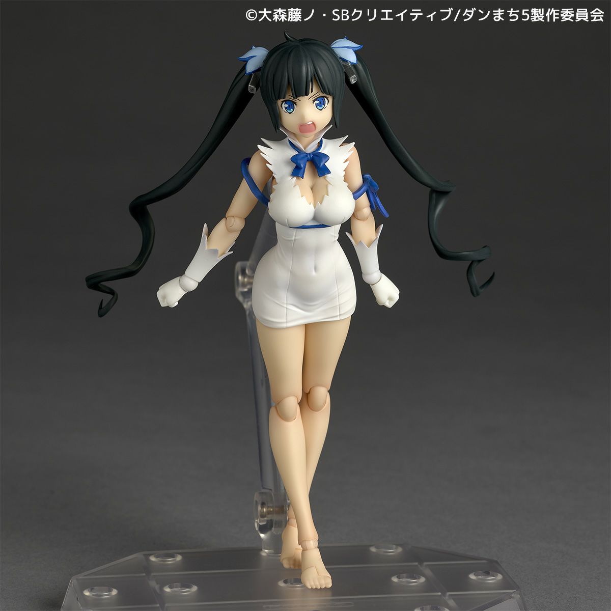 DanMachi Revoltech Hestia PVC Action Figure 13 cm - AniMuchuu