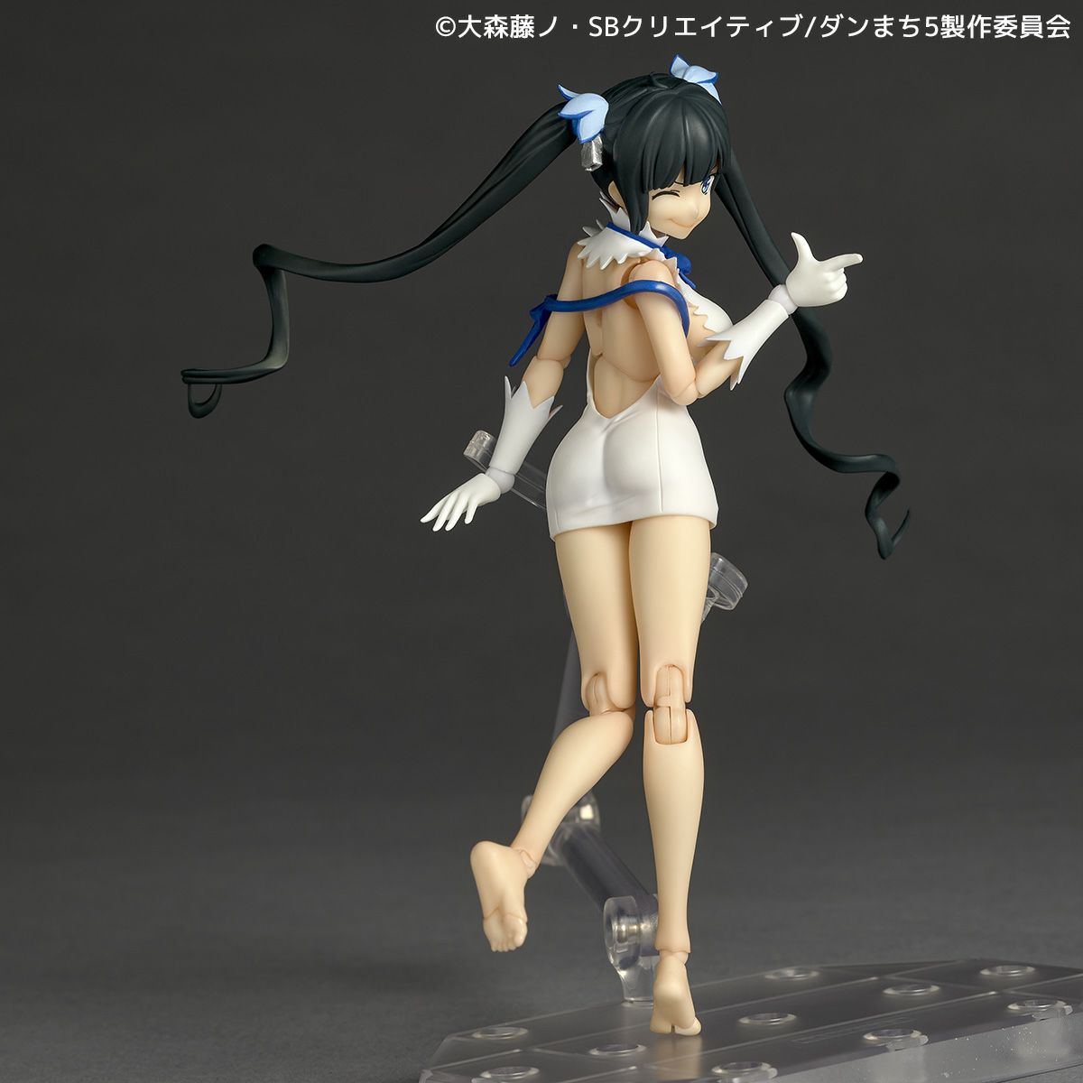 DanMachi Revoltech Hestia PVC Action Figure 13 cm - AniMuchuu