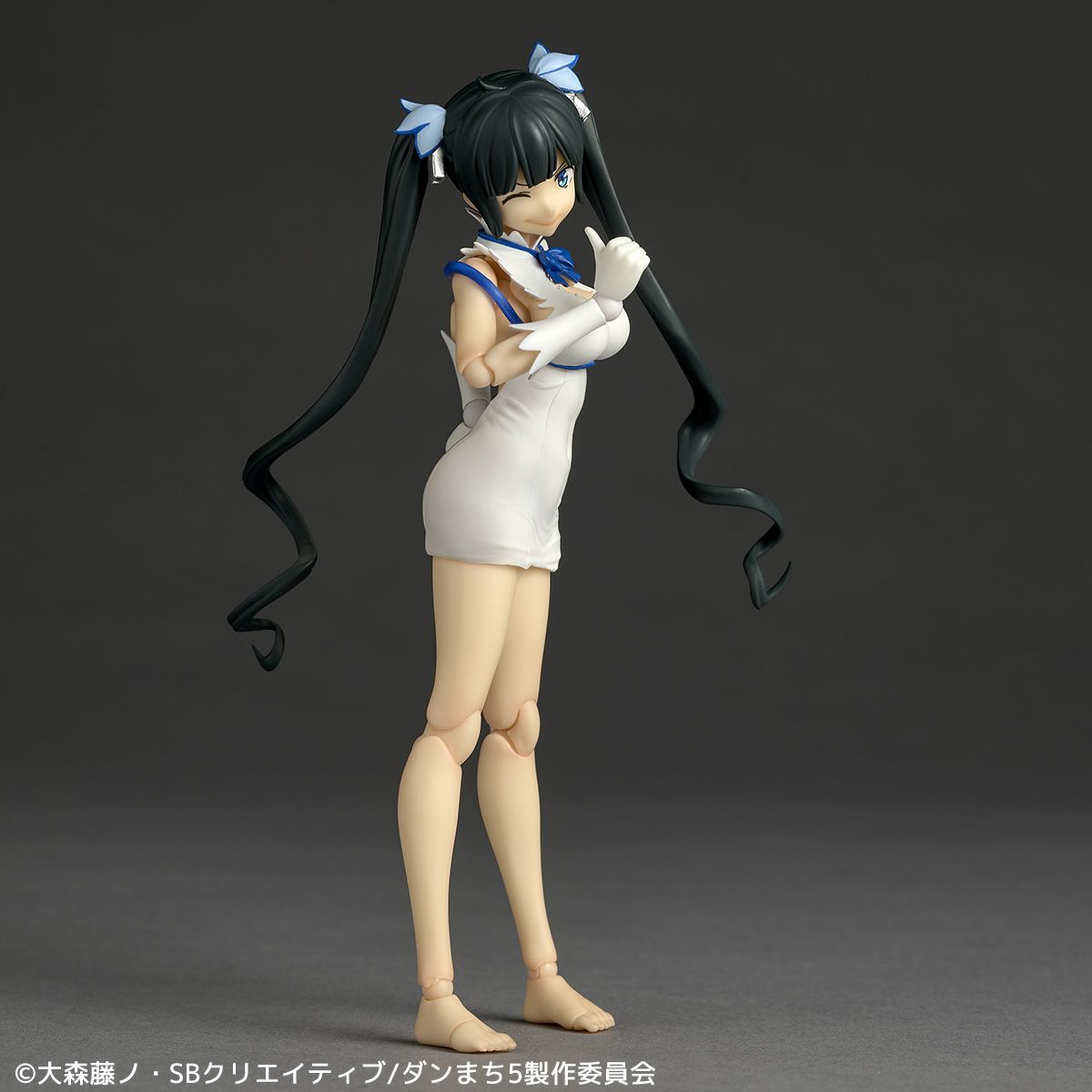 DanMachi Revoltech Hestia PVC Action Figure 13 cm - AniMuchuu