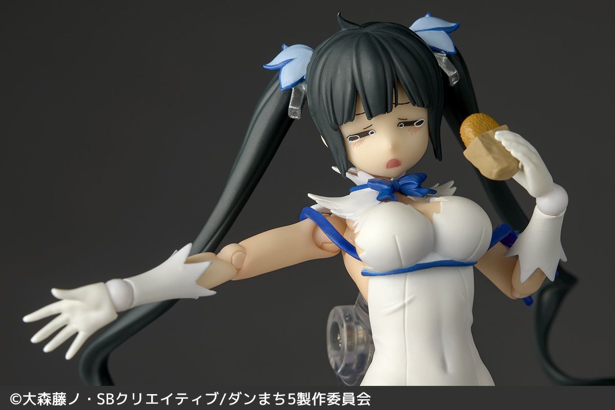 DanMachi Revoltech Hestia PVC Action Figure 13 cm - AniMuchuu