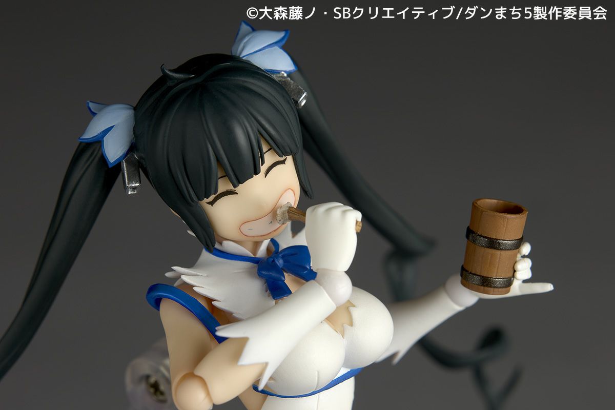 DanMachi Revoltech Hestia PVC Action Figure 13 cm - AniMuchuu