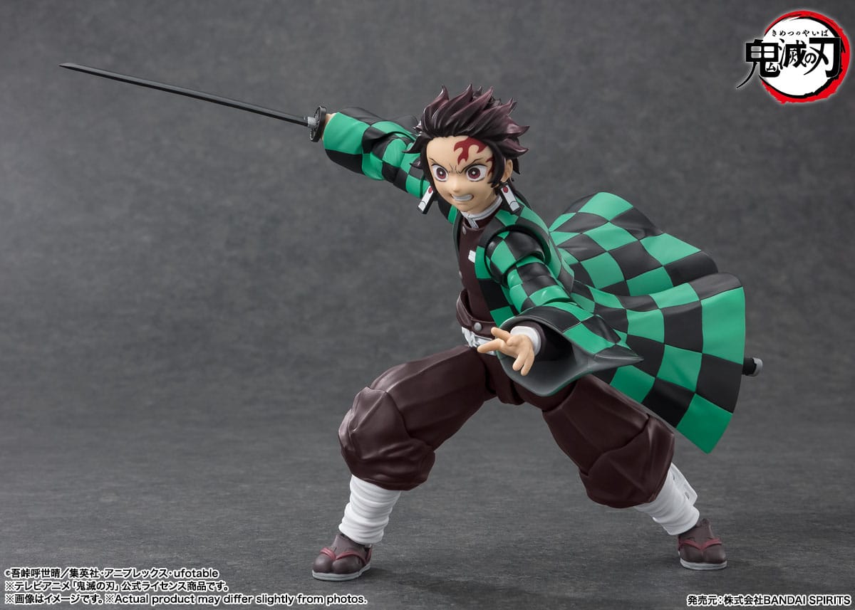 Demon Slayer S.H. Figuarts Action Figure Tanjiro Kamado 14 cm - AniMuchuu