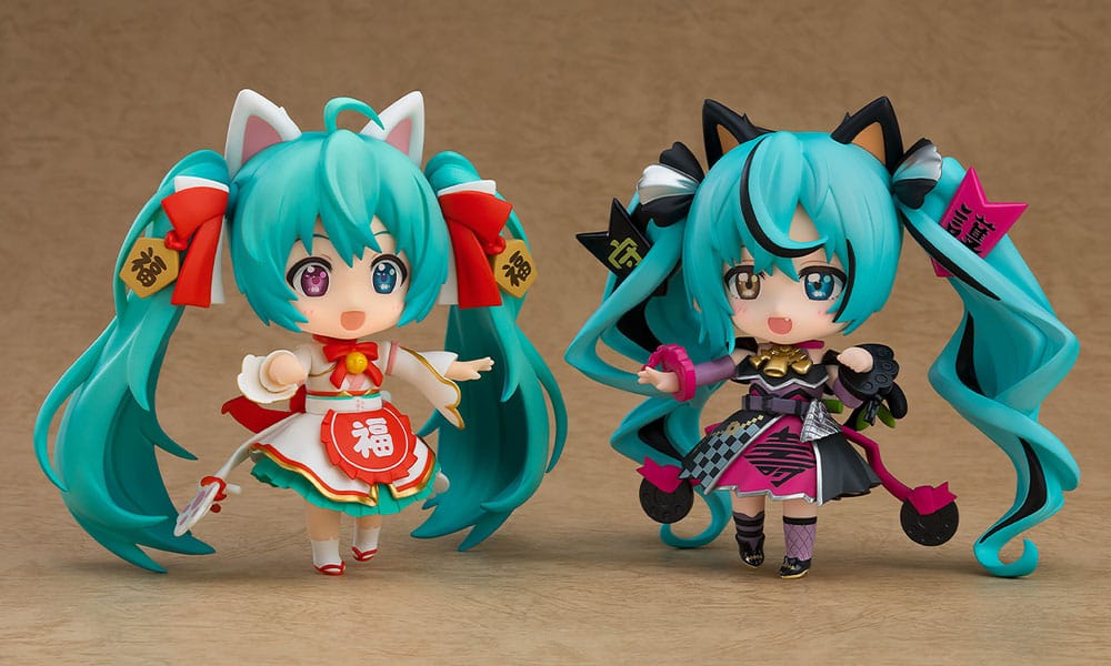 Hatsune Miku: Black Maneki Miku Nendoroid Action Figure 10 cm - AniMuchuu