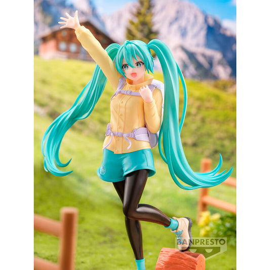 Hatsune Miku Mountain Climbing Holiday Memories figure 20cm - AniMuchuu