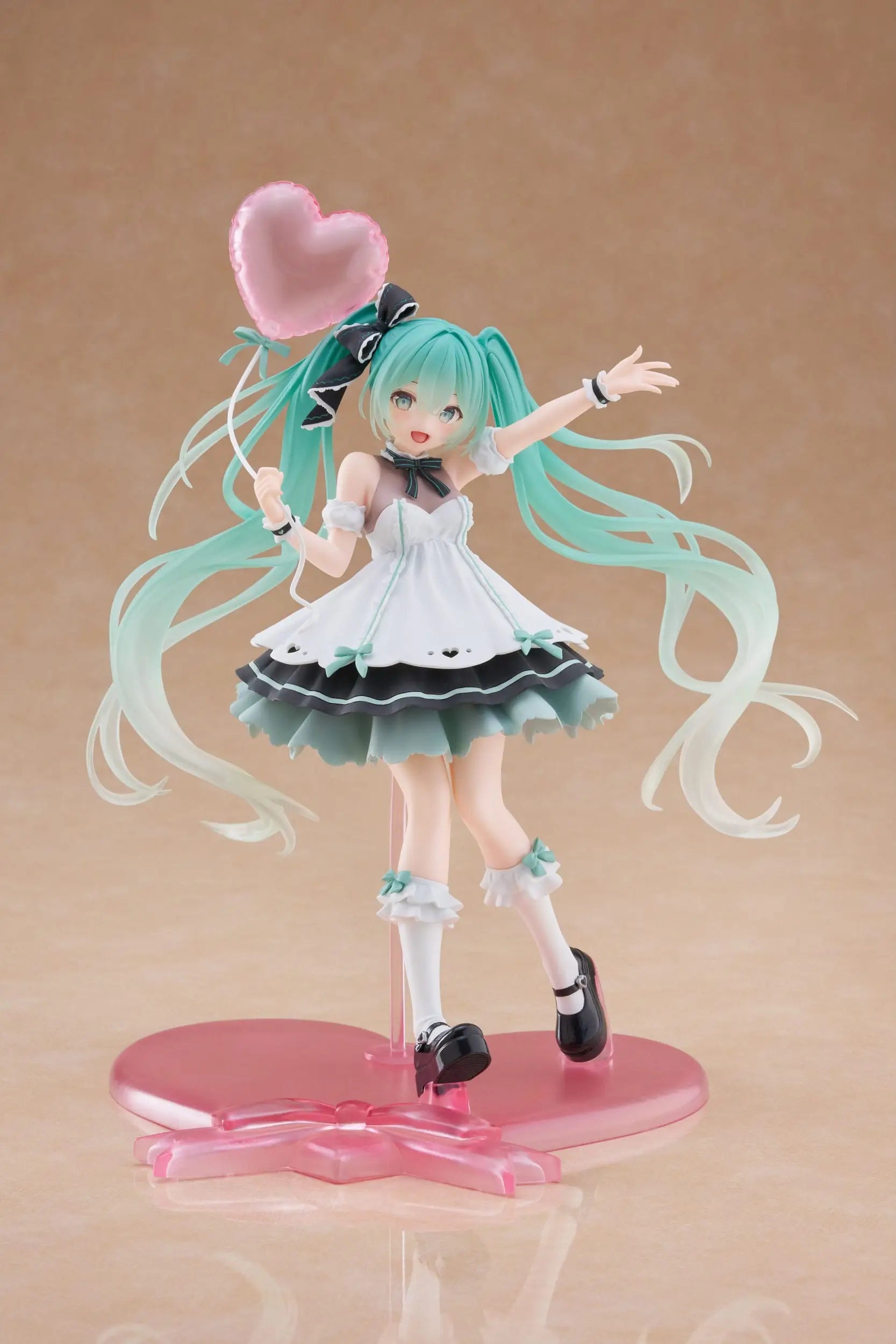 Hatsune Miku AMP+ PVC Statue Statue Birthday 2025 Party Ver. 21 cm - AniMuchuu