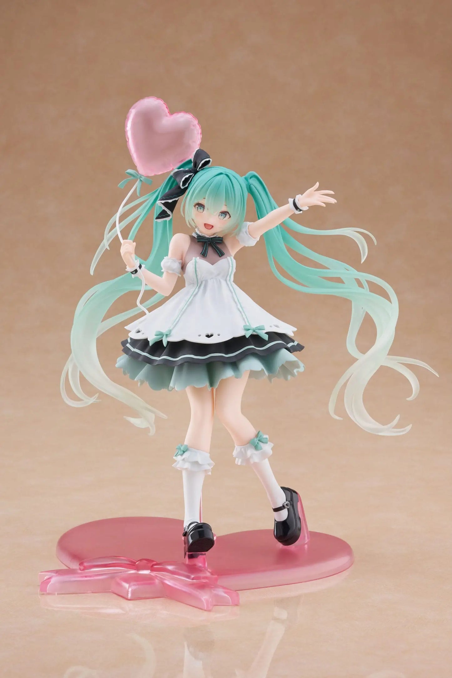 Hatsune Miku AMP+ PVC Statue Statue Birthday 2025 Party Ver. 21 cm - AniMuchuu