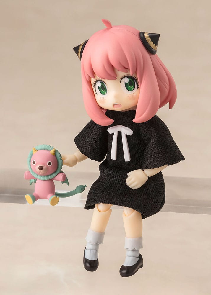 Spy x Family S.H. Figuarts Figure Anya Forger Casual Attire Ver. 8 cm - AniMuchuu