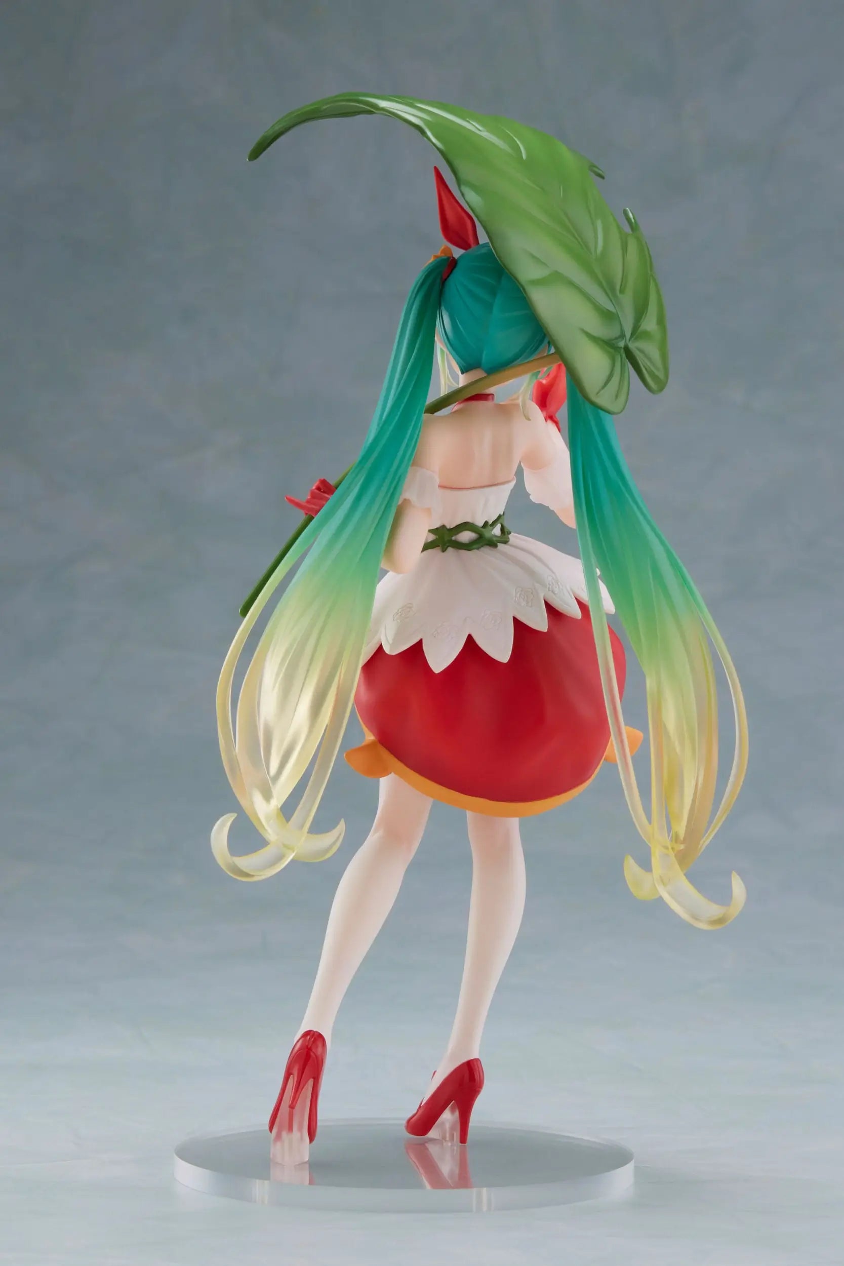 Vocaloid PVC Statue Hatsune Miku Wonderland Figure Thumbelina 18 cm - AniMuchuu