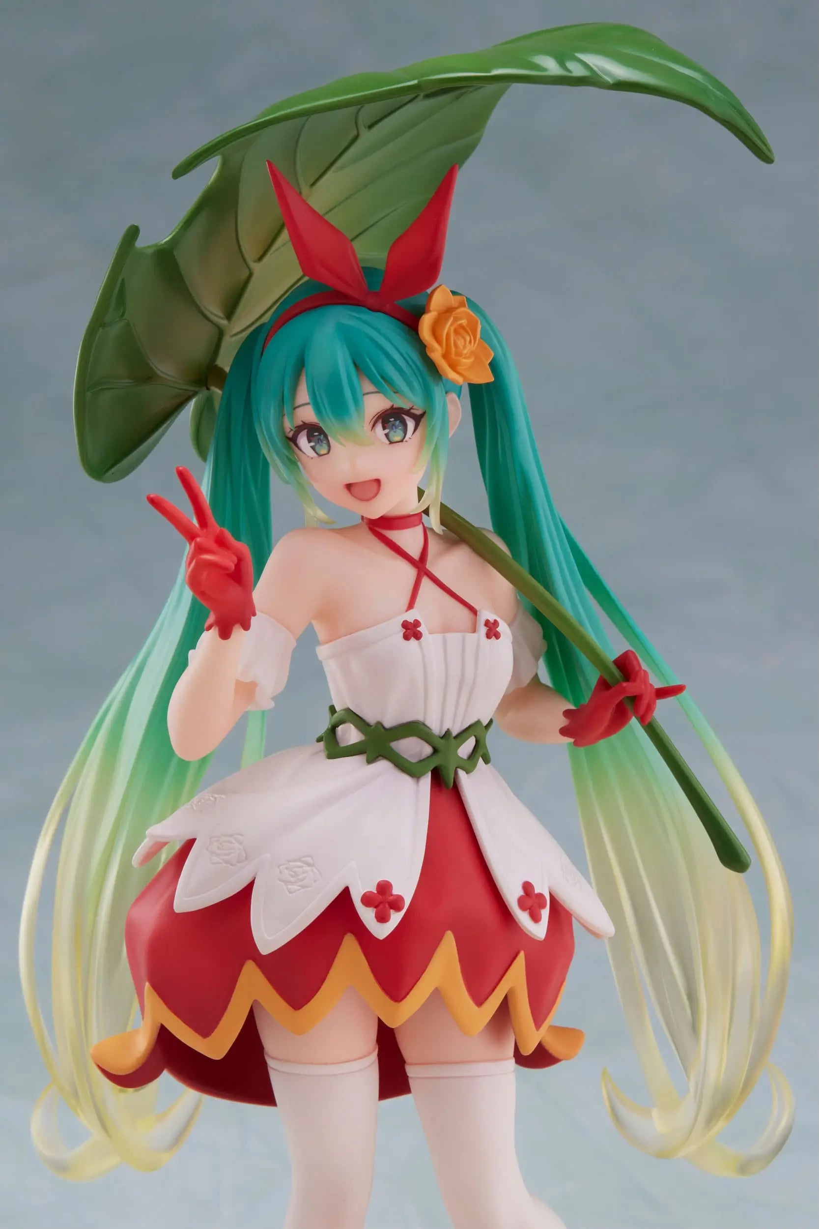 Vocaloid PVC Statue Hatsune Miku Wonderland Figure Thumbelina 18 cm - AniMuchuu