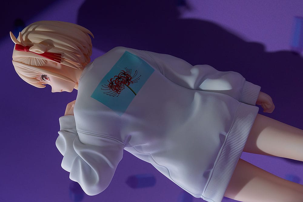 Lycoris Recoil PVC Statue 1/7 Chisato Nishikigi: Oversized Sweatshirt Ver. 25 cm - AniMuchuu