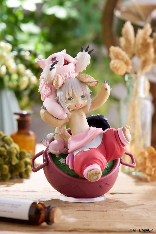 Made in Abyss AMP+ PVC Statue Statue Nanachi My Treasure 16 cm - AniMuchuu