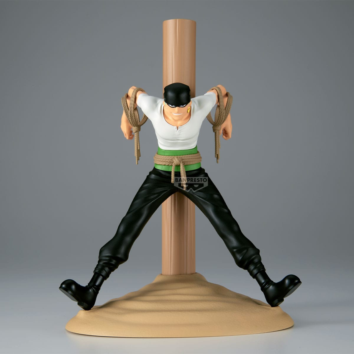 One Piece Figure Life PVC Statue Pirate Hunter Zoro 17 cm - AniMuchuu