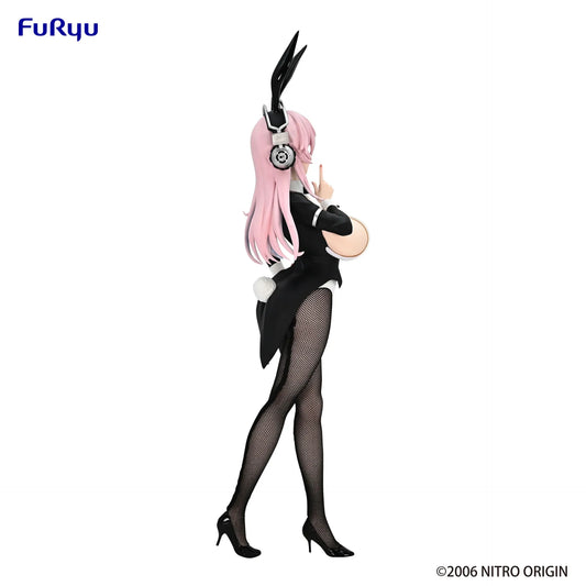 Super Sonico: Tailcoat BiCute Bunnies PVC Figure 30 cm - AniMuchuu
