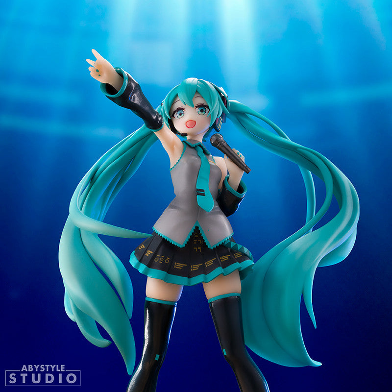 Vocaloid Super Figure Collection PVC Figure Hatsune Miku 18 cm - AniMuchuu