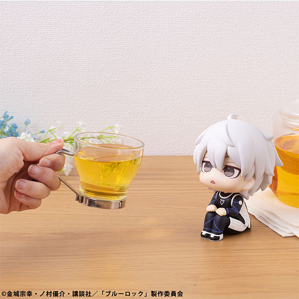 Blue Lock Look Up PVC Statue Seishiro Nagi 11 cm - AniMuchuu