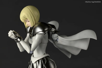 Claymore Revoltech PVC Action Figure Clare 15 cm - AniMuchuu