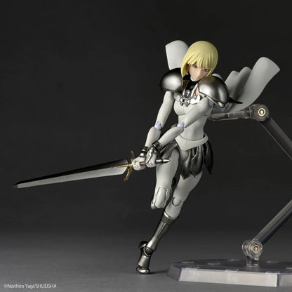Claymore Revoltech PVC Action Figure Clare 15 cm - AniMuchuu