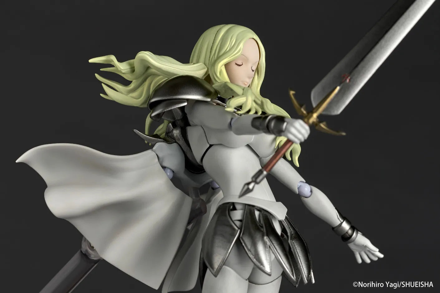 Claymore Revoltech PVC Action Figure Teresa 15 cm - AniMuchuu