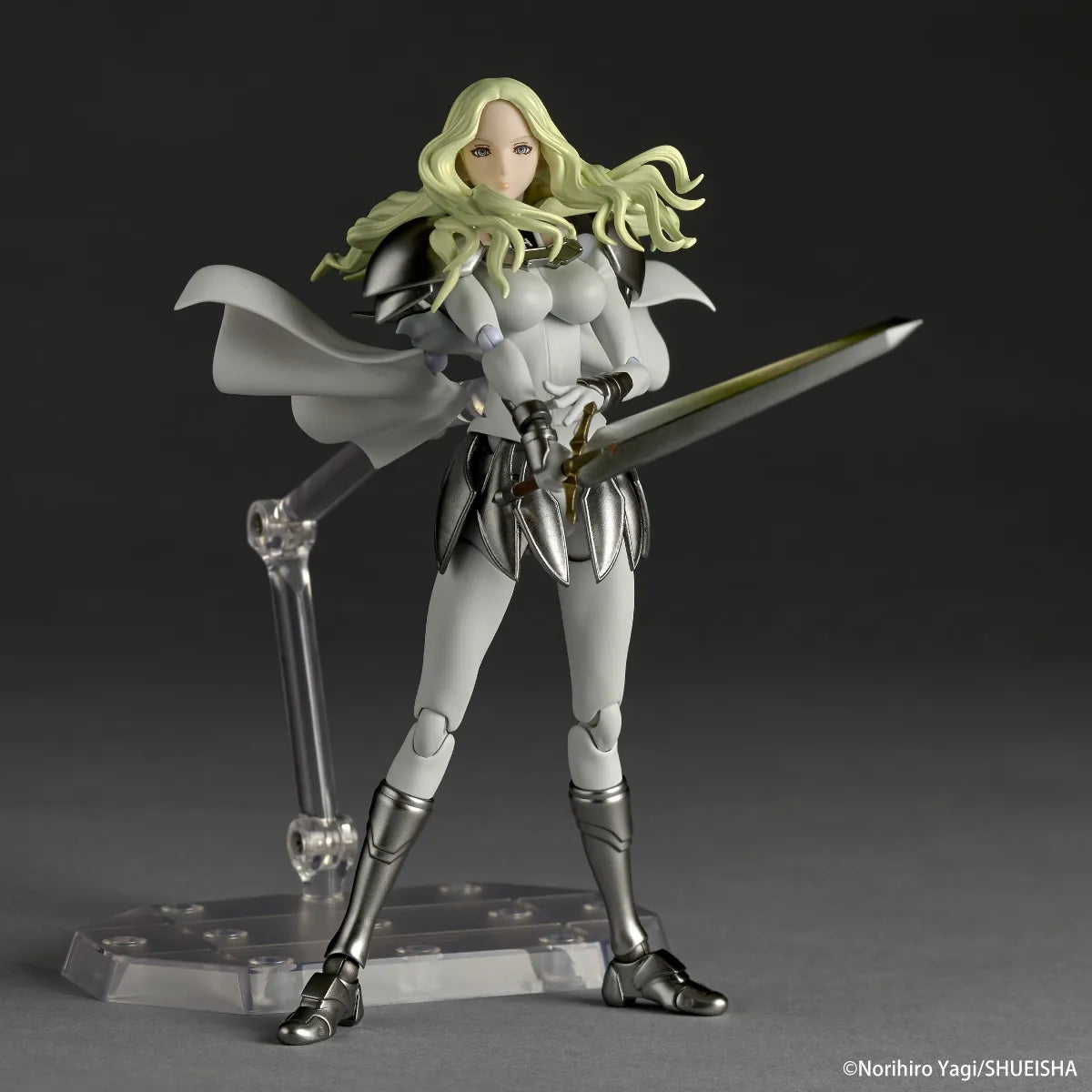 Claymore Revoltech PVC Action Figure Teresa 15 cm - AniMuchuu