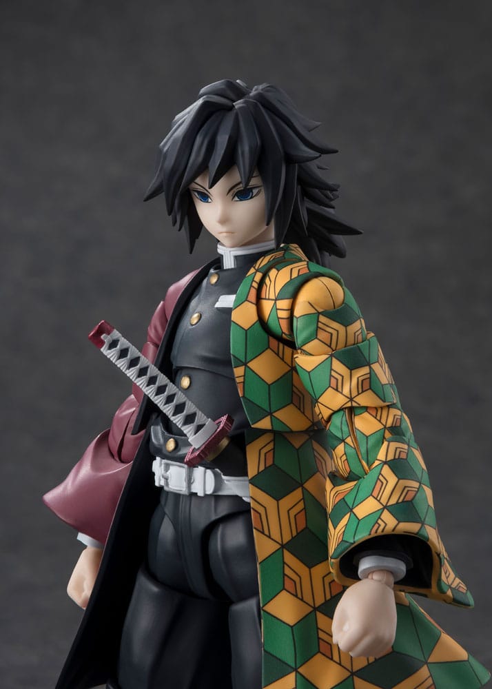 Demon Slayer S.H.Figuarts Action Figure Giyu Tomioka 15 cm - AniMuchuu