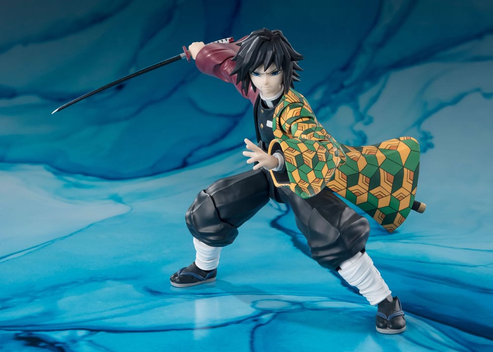 Demon Slayer S.H.Figuarts Action Figure Giyu Tomioka 15 cm - AniMuchuu