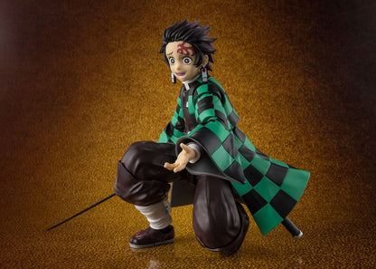 Demon Slayer S.H. Figuarts Action Figure Tanjiro Kamado 14 cm - AniMuchuu