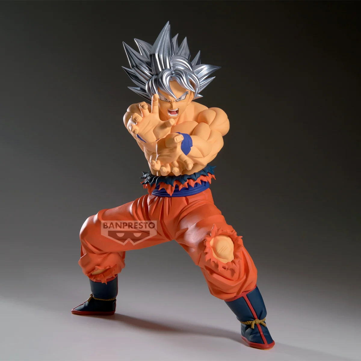 Dragon Ball Super Grandista PVC Figure Son Goku 25 cm - AniMuchuu