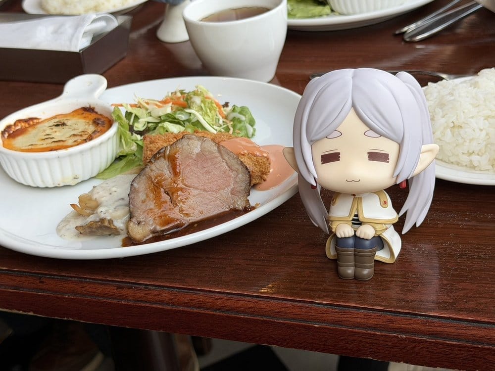 Frieren: Beyond Journey's End Look Up PVC Statue Frieren Droopy Face 11 cm - AniMuchuu