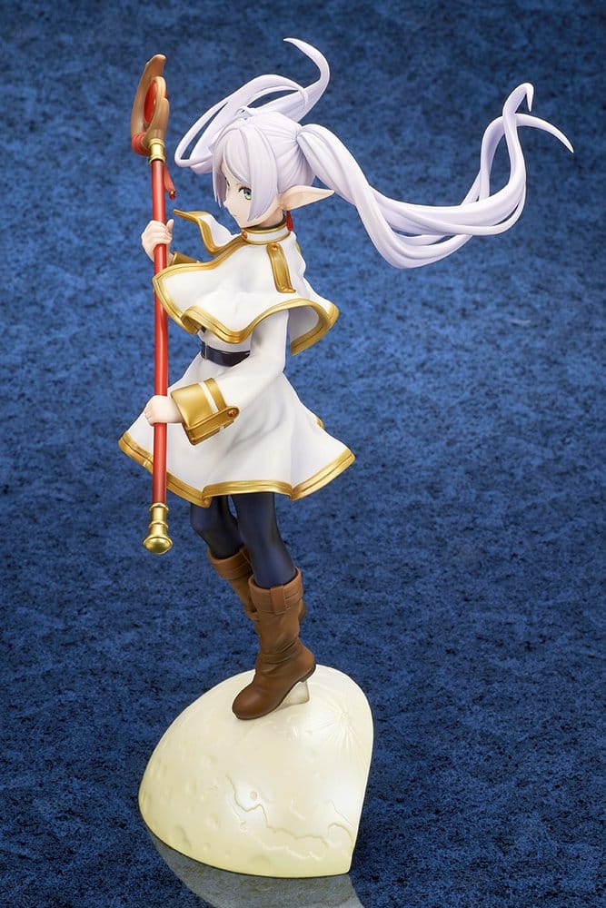 Frieren: Beyond Journey's End PVC Figure 1/7 Frieren (vs Aura) 28 cm - AniMuchuu