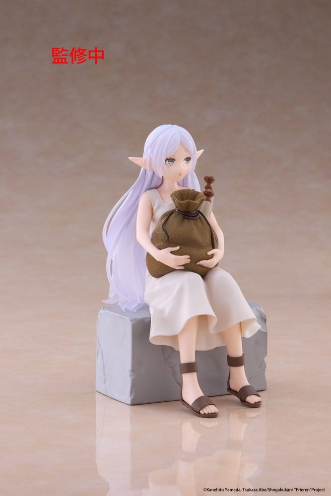 Frieren PVC Figure Desktop Cute Figure Frieren: In Training Ver. 16 cm - AniMuchuu