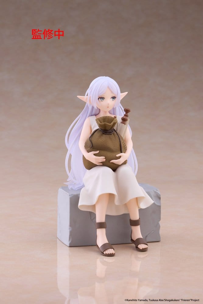 Frieren PVC Figure Desktop Cute Figure Frieren: In Training Ver. 16 cm - AniMuchuu