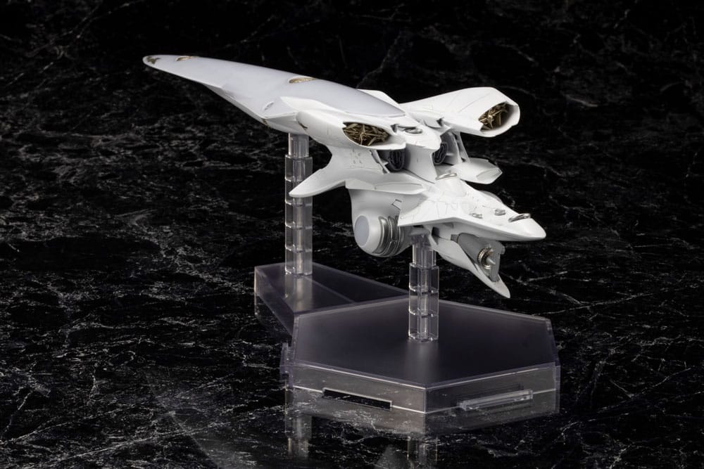 Legend of the Galactic Heroes Plastic Model Kit Battleship Brynhildr 30 cm - AniMuchuu