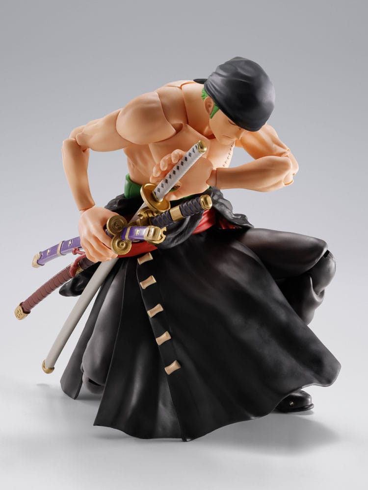 One Piece S.H.Figuarts Action Figure Roronoa Zoro The King of Hell 15 cm - AniMuchuu