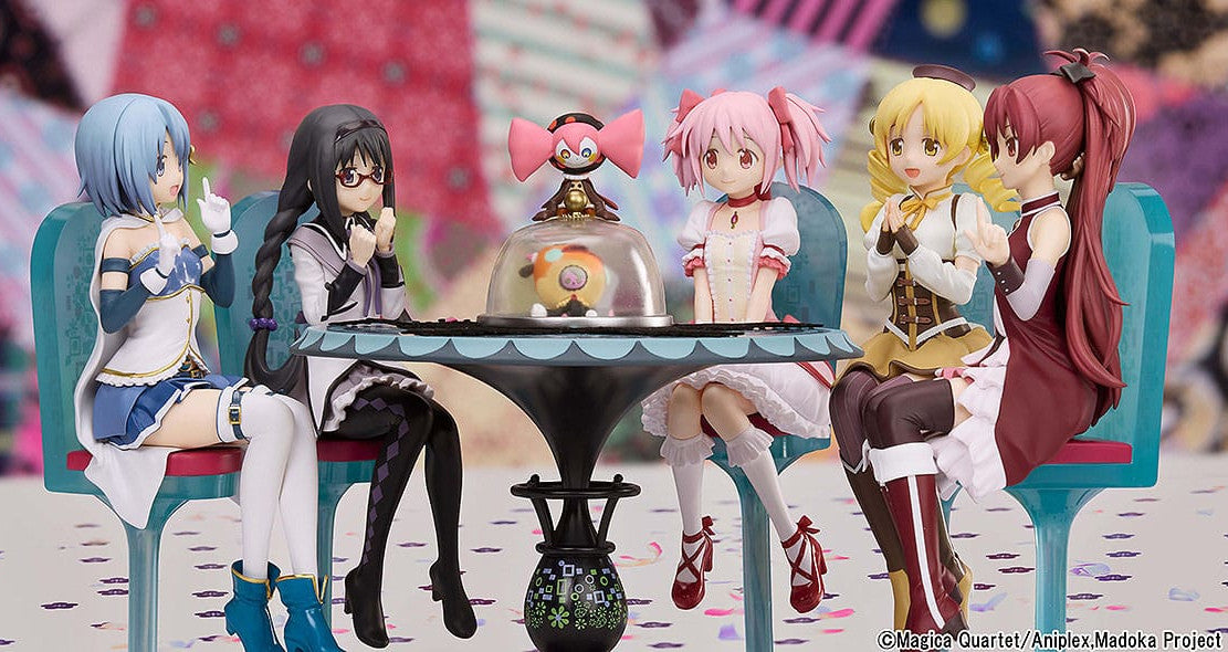 puella-magi-madoka-magica-holy-quintet-cake-song-figure-set-banner