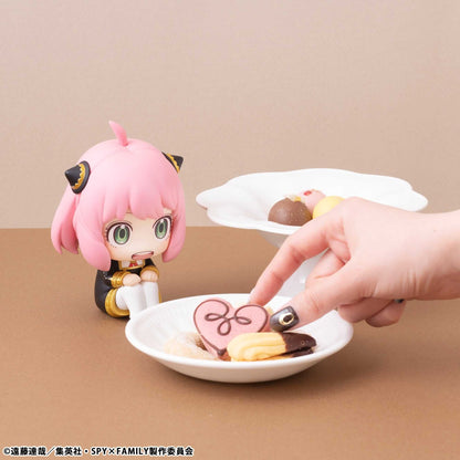 Spy x Family Look Up PVC Figure Anya Forger 11 cm - AniMuchuu