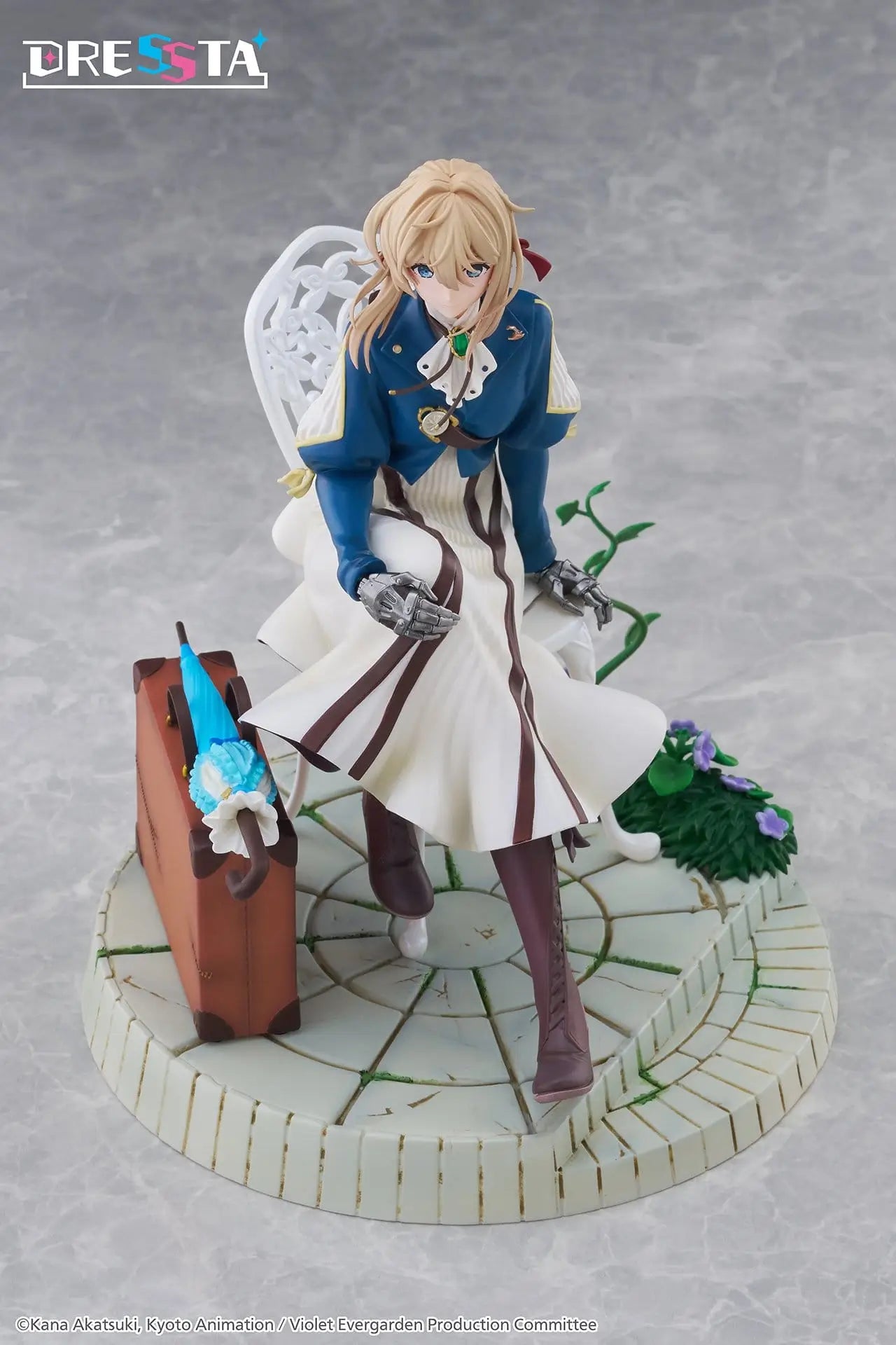 Violet Evergarden Dressta PVC Figure Violet Evergarden 17 cm - AniMuchuu