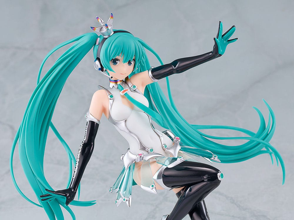 Hatsune Miku GT Project Plastic Model Kit Racing Miku: 2013 Ver. 19 cm