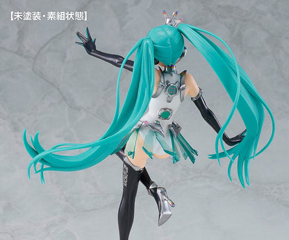 Hatsune Miku GT Project Plastic Model Kit Racing Miku: 2013 Ver. 19 cm