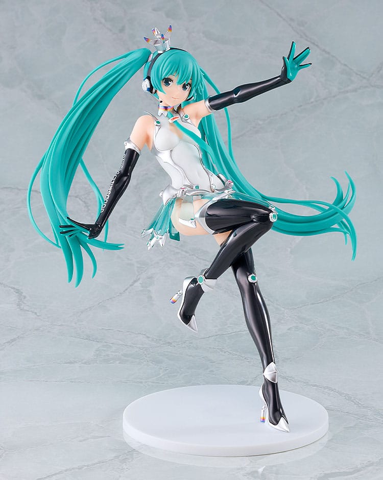 Hatsune Miku GT Project Plastic Model Kit Racing Miku: 2013 Ver. 19 cm