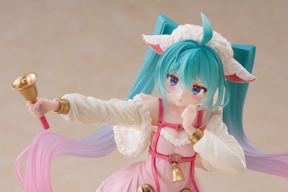 Hatsune Miku Wonderland PVC Figure Seven Little Goats 18 cm - AniMuchuu