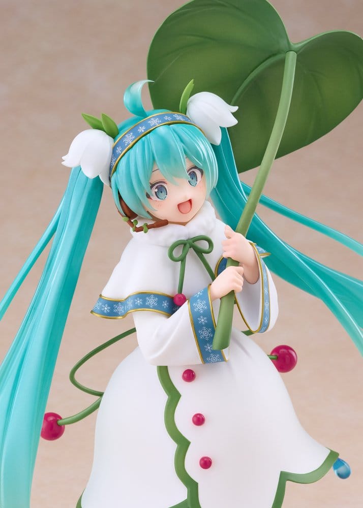 Hatsune Miku AMP+ PVC Figure Snow Miku: All Stars 2015 Ver. 22 cm - AniMuchuu